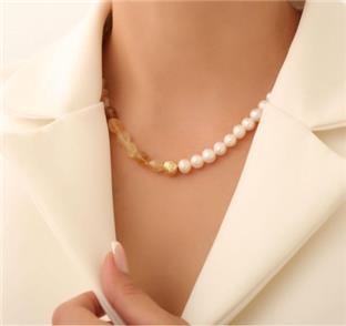 سرمایه‌گذاری در طلا: آیا در شرایط کنونی اقتصادی و نوسانات بازار زمان مناسبی برای ورود به این بازار امن است؟